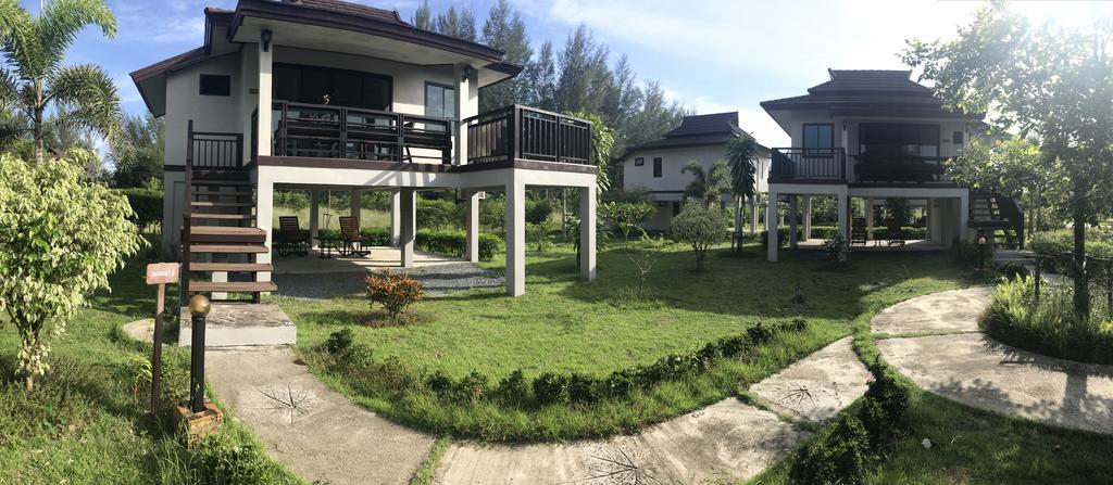 The Hip Resort @ Khao Lak Bang Sak Exterior photo