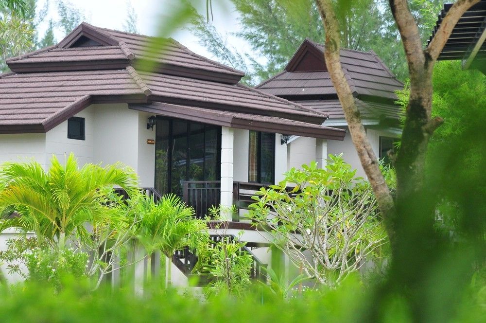The Hip Resort @ Khao Lak Bang Sak Exterior photo