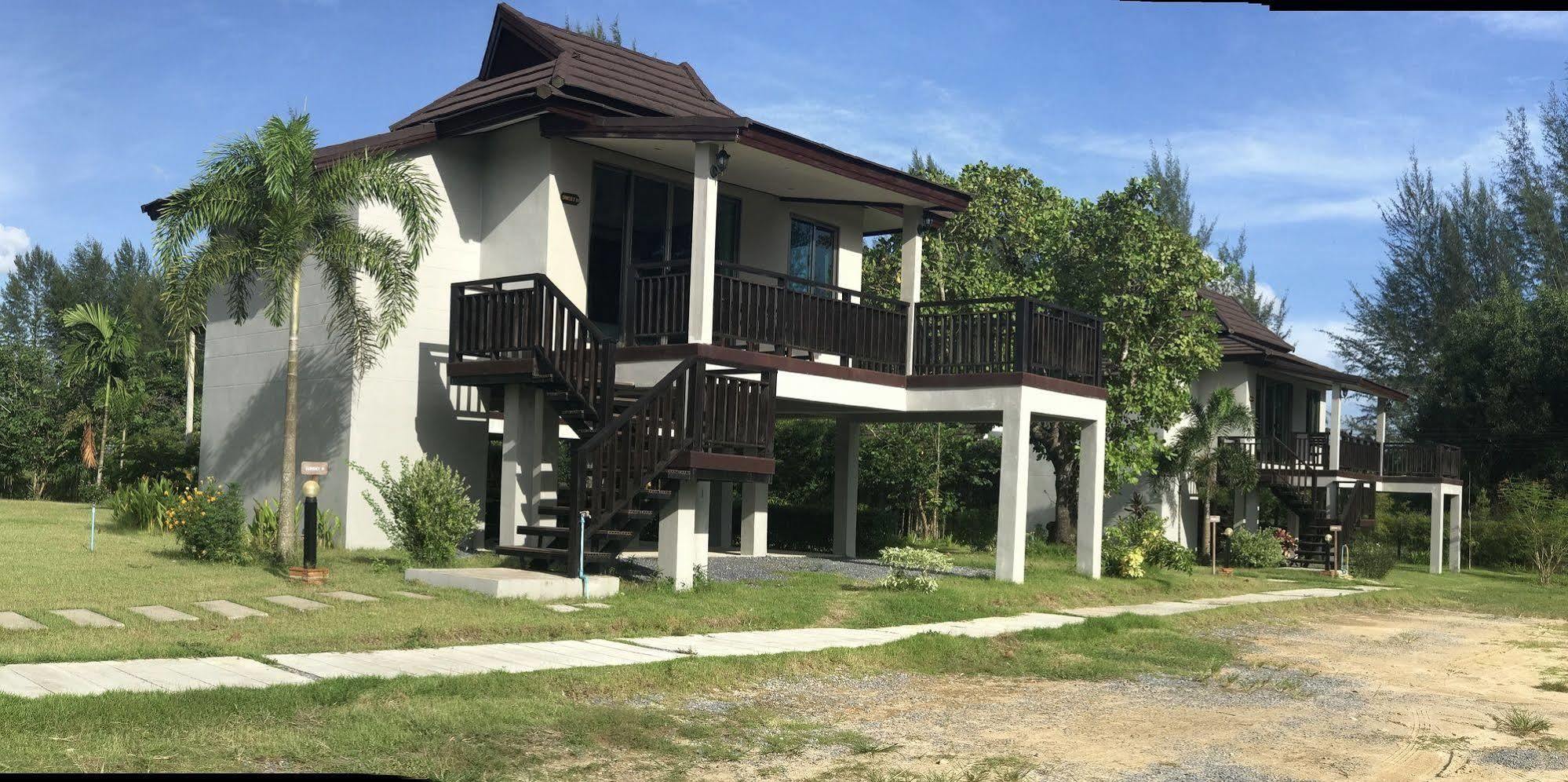 The Hip Resort @ Khao Lak Bang Sak Exterior photo